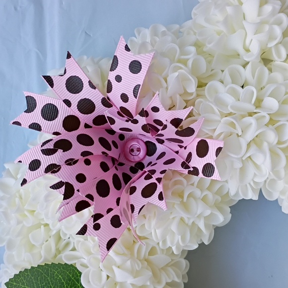 Simply Elegant White Floral Wreath with Rosetts Pink Pot A Dot Bow Handcrafted - Picture 3 of 9